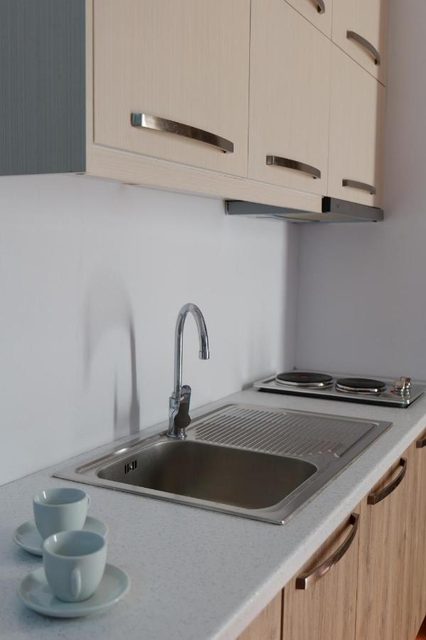 Saranda Inn Rooms & Apartments מראה חיצוני תמונה