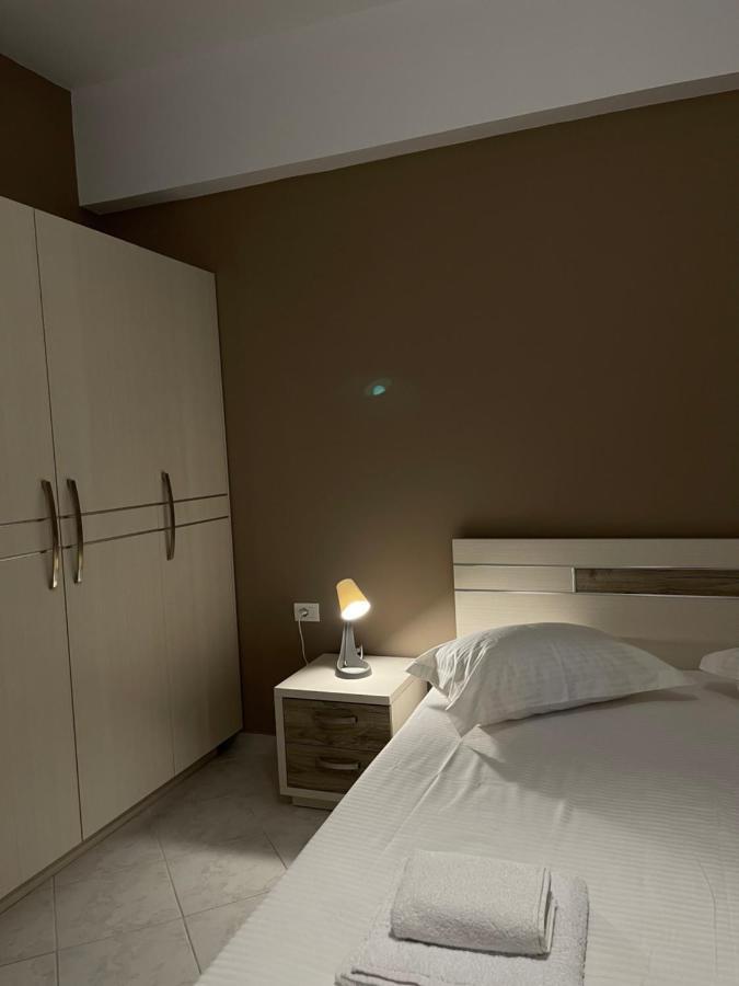 Saranda Inn Rooms & Apartments מראה חיצוני תמונה