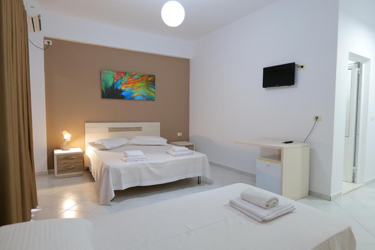 Saranda Inn Rooms & Apartments מראה חיצוני תמונה