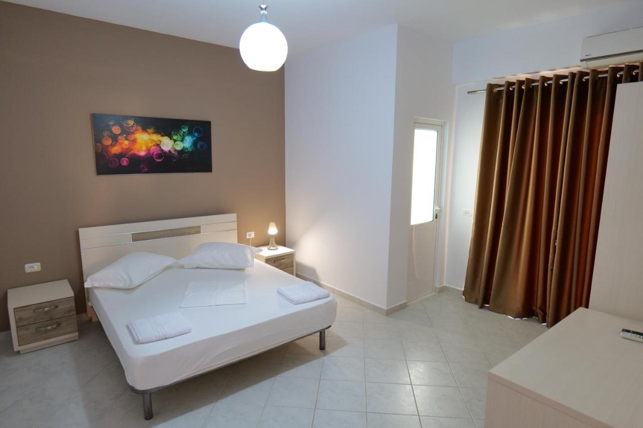 Saranda Inn Rooms & Apartments מראה חיצוני תמונה